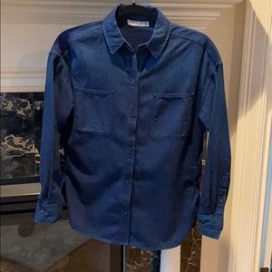 Women’s button front ahirt